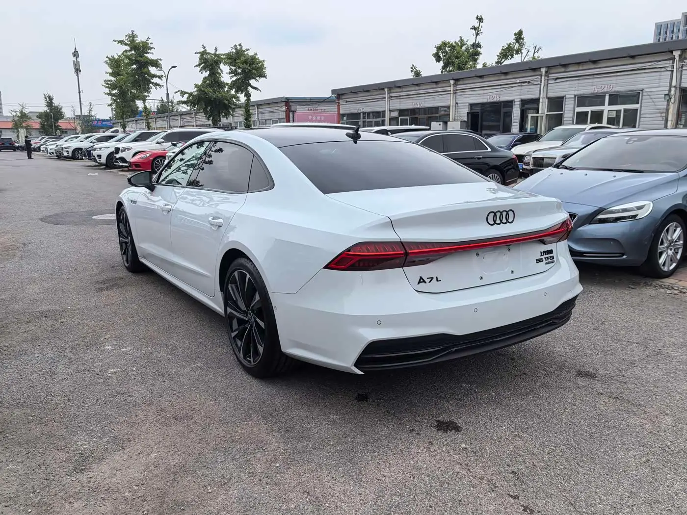Audi A7L 2025 — Фото 3/20