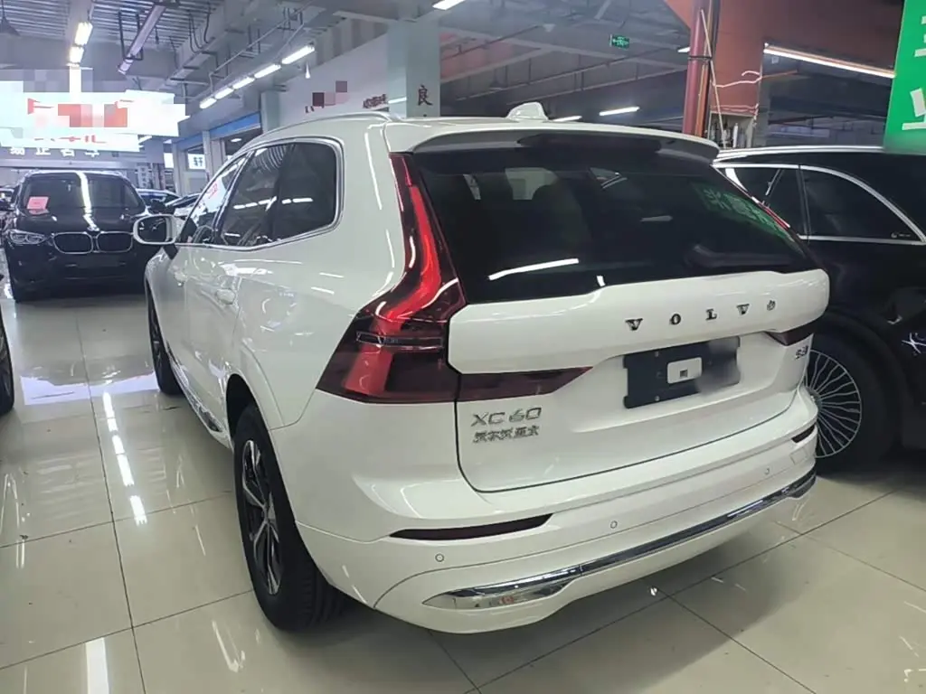 Volvo XC60 2026 — Фото 5/20