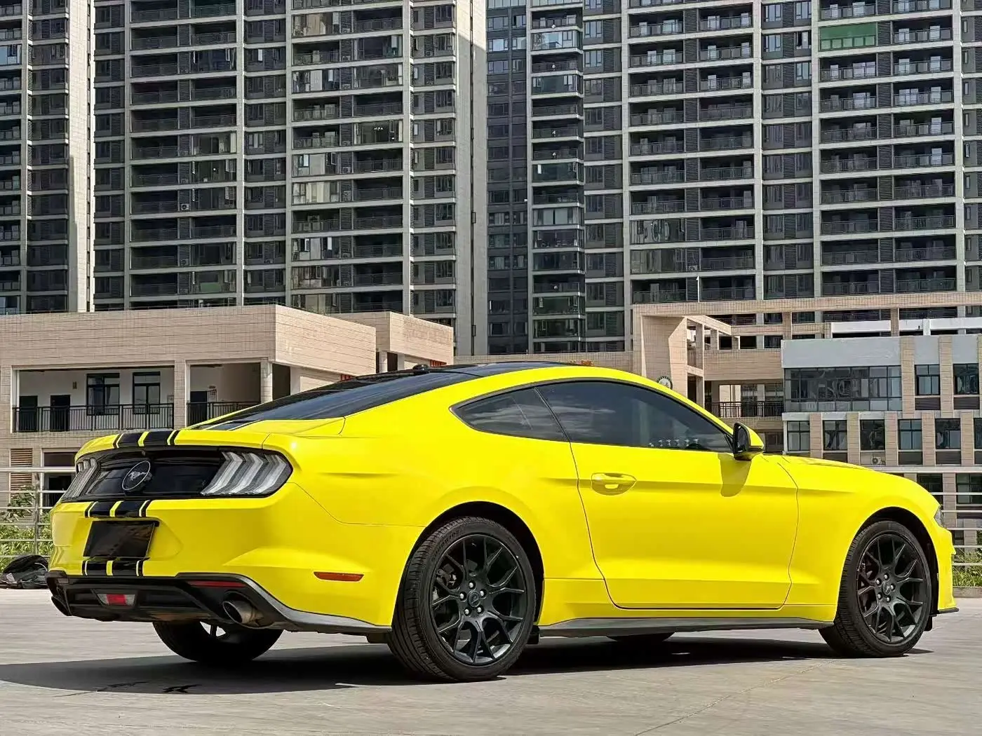 Ford Mustang 2018 — Şəkil 7/9