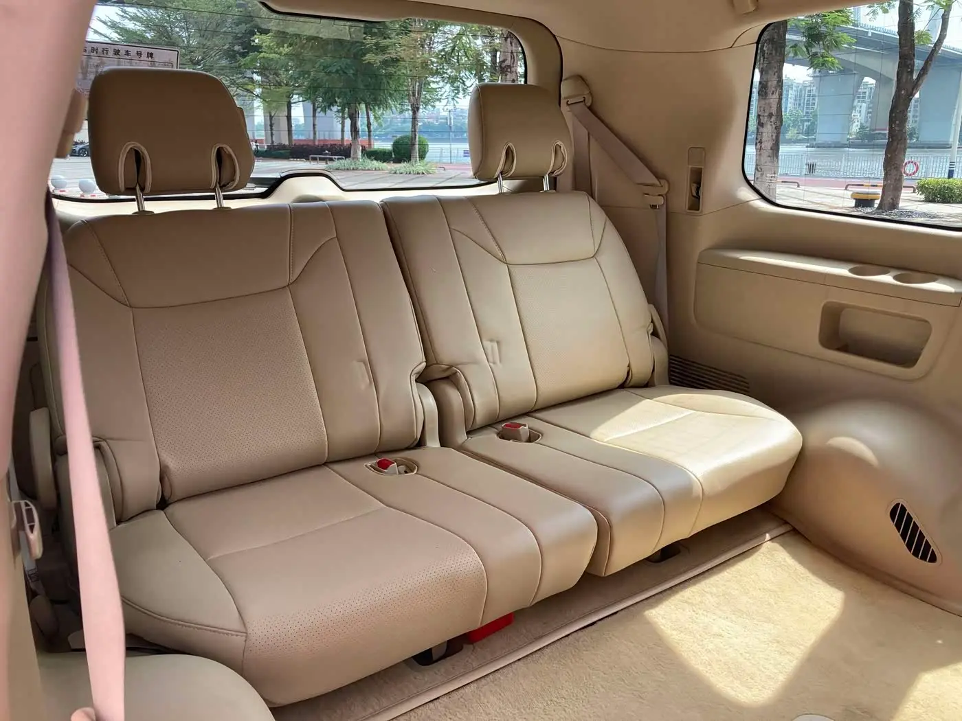 Lexus LX 2008 — Photo 12/20