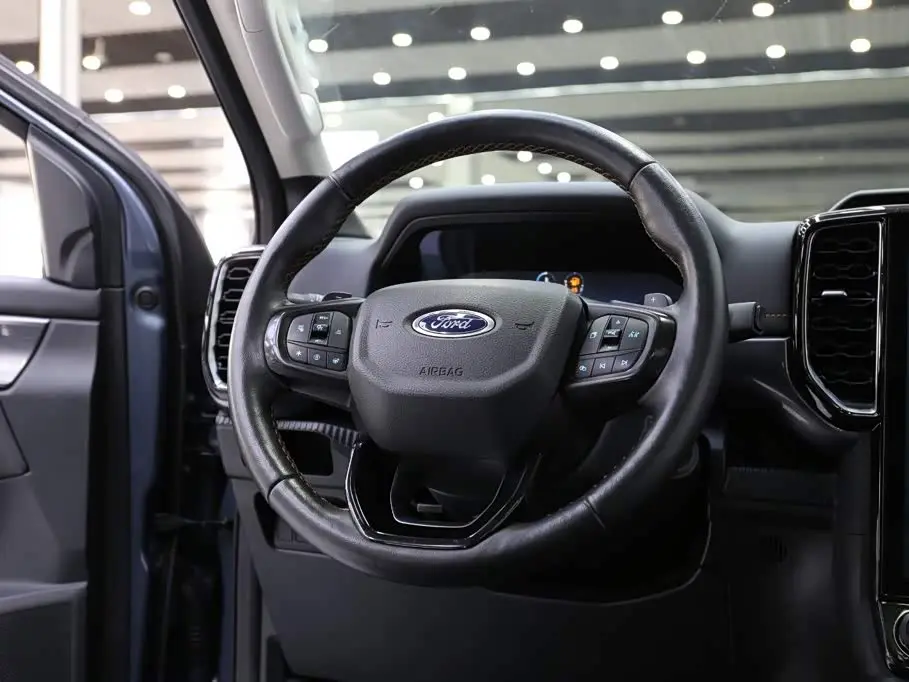 Ford Ranger 2024 — Фото 11/20