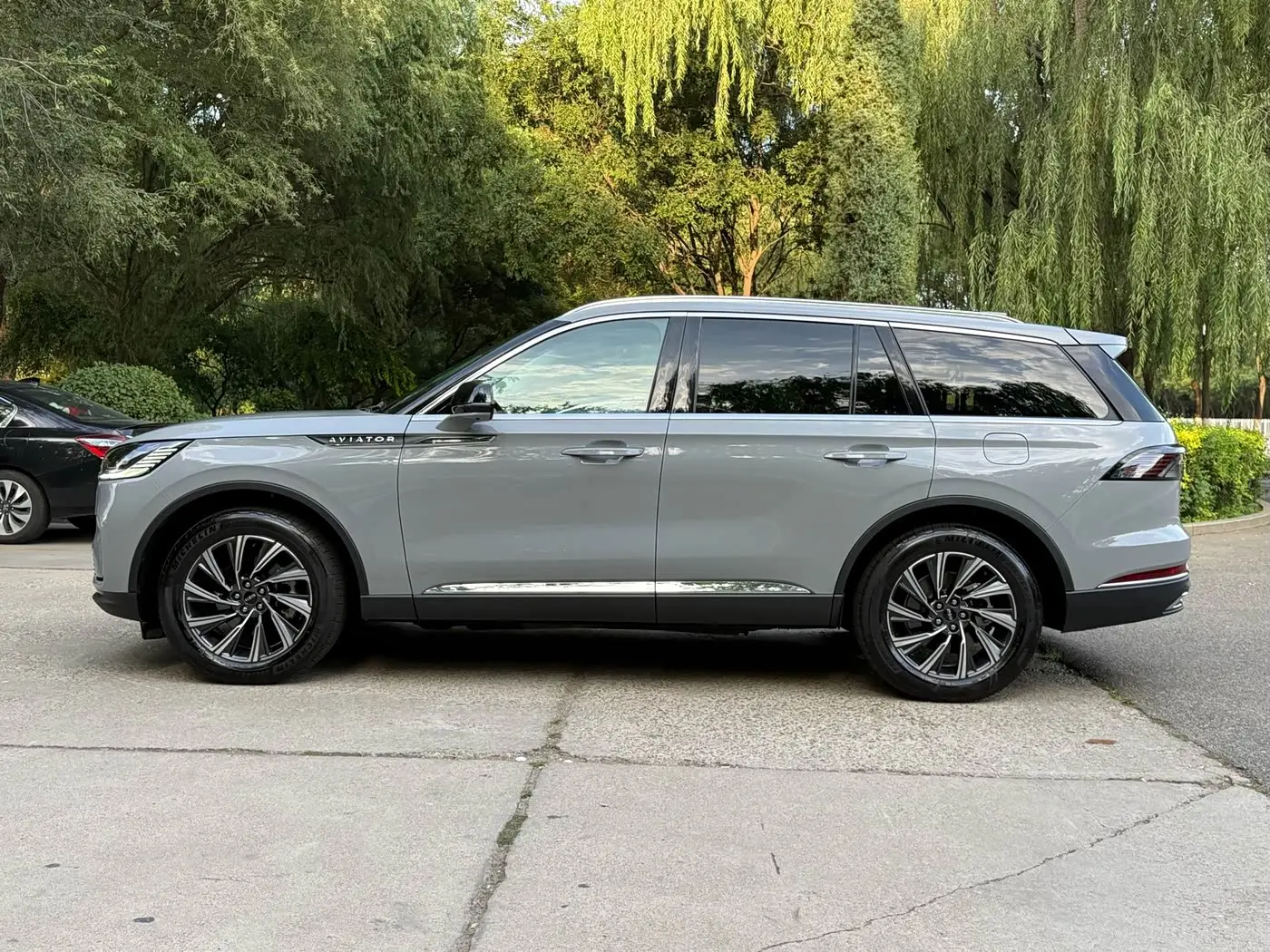 Lincoln Aviator 2025 — Photo 4/20