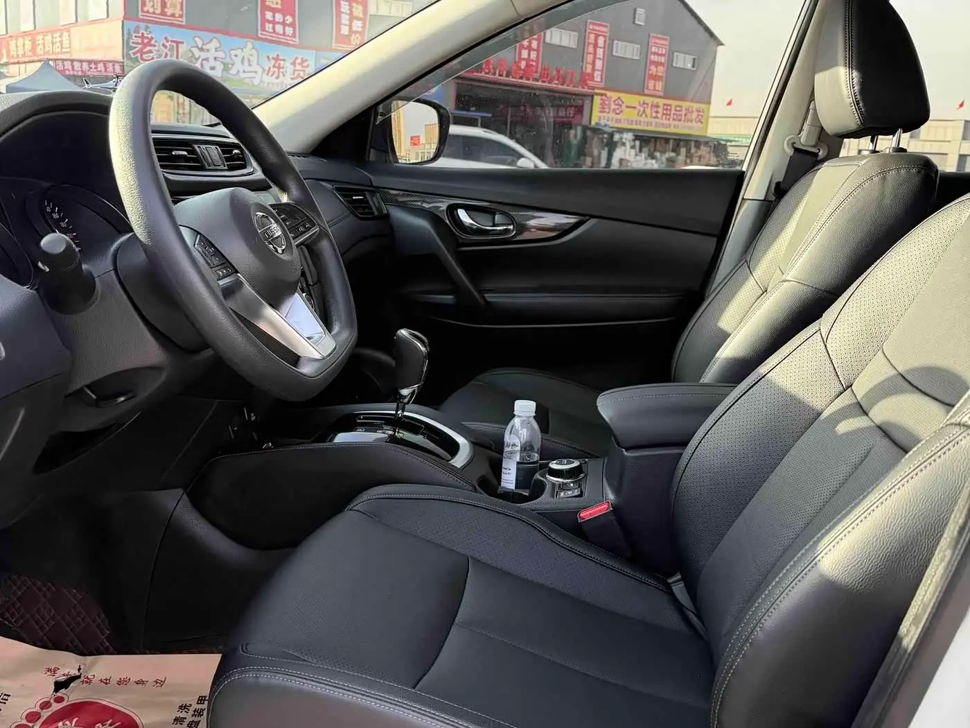 Nissan X-Trail 2022 — ფოტო 4/9