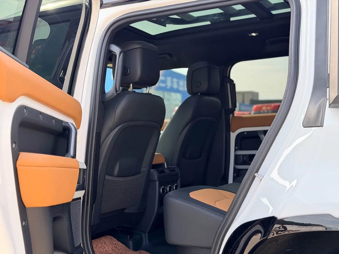 Land Rover Defender 2024 — Фото 20/20