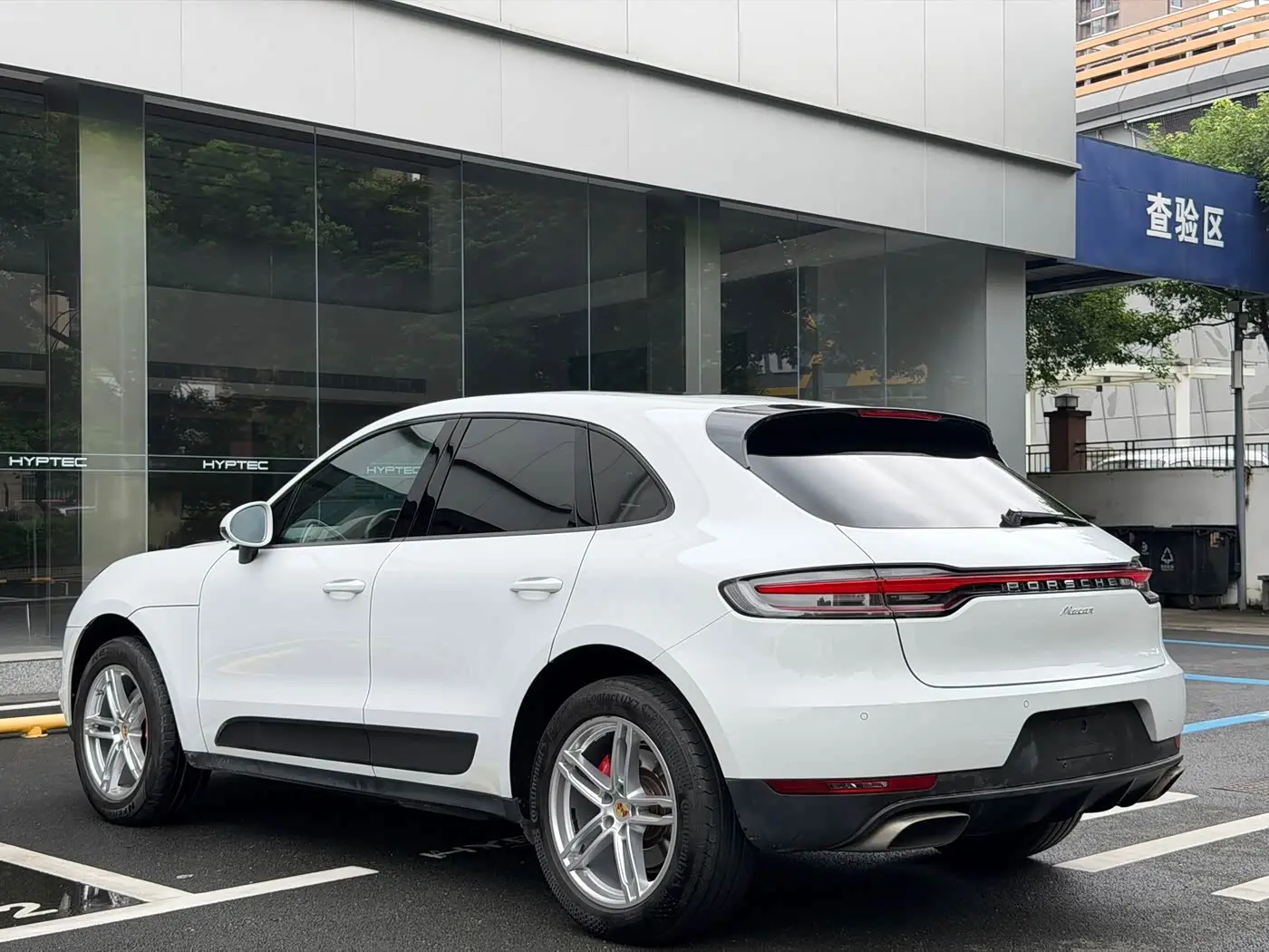 Porsche Macan 2022 — Photo 7/18