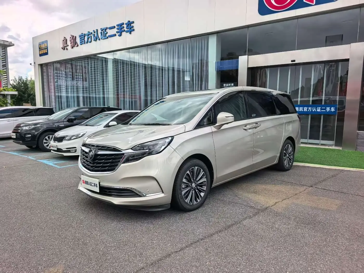Buick GL8, 2021