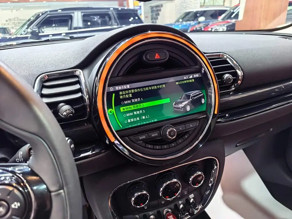 MINI CLUBMAN 2020 — Фото 9/20