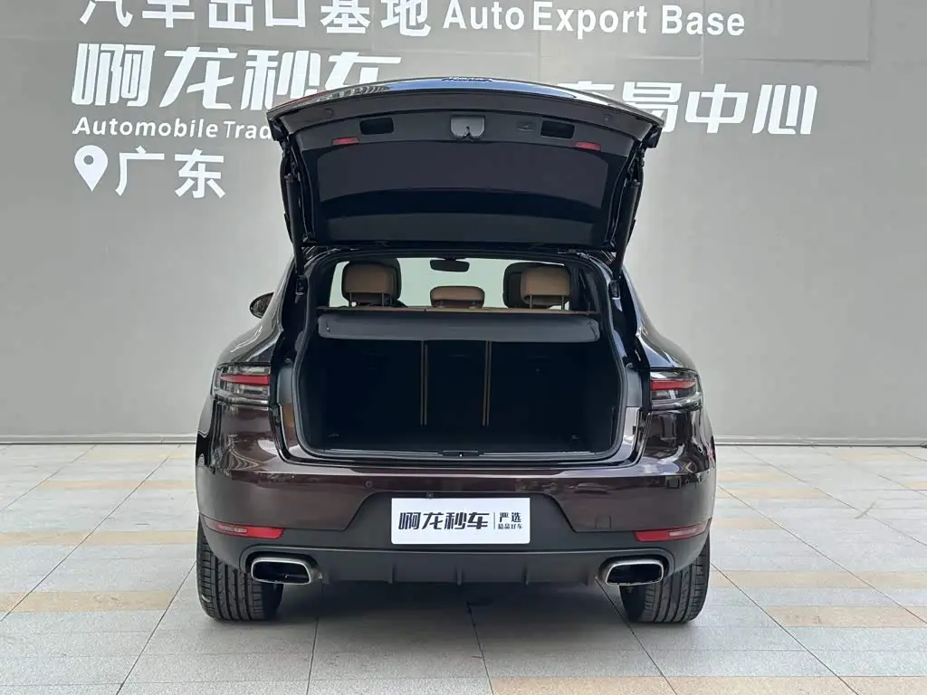 Porsche Macan 2019 — Şəkil 14/15