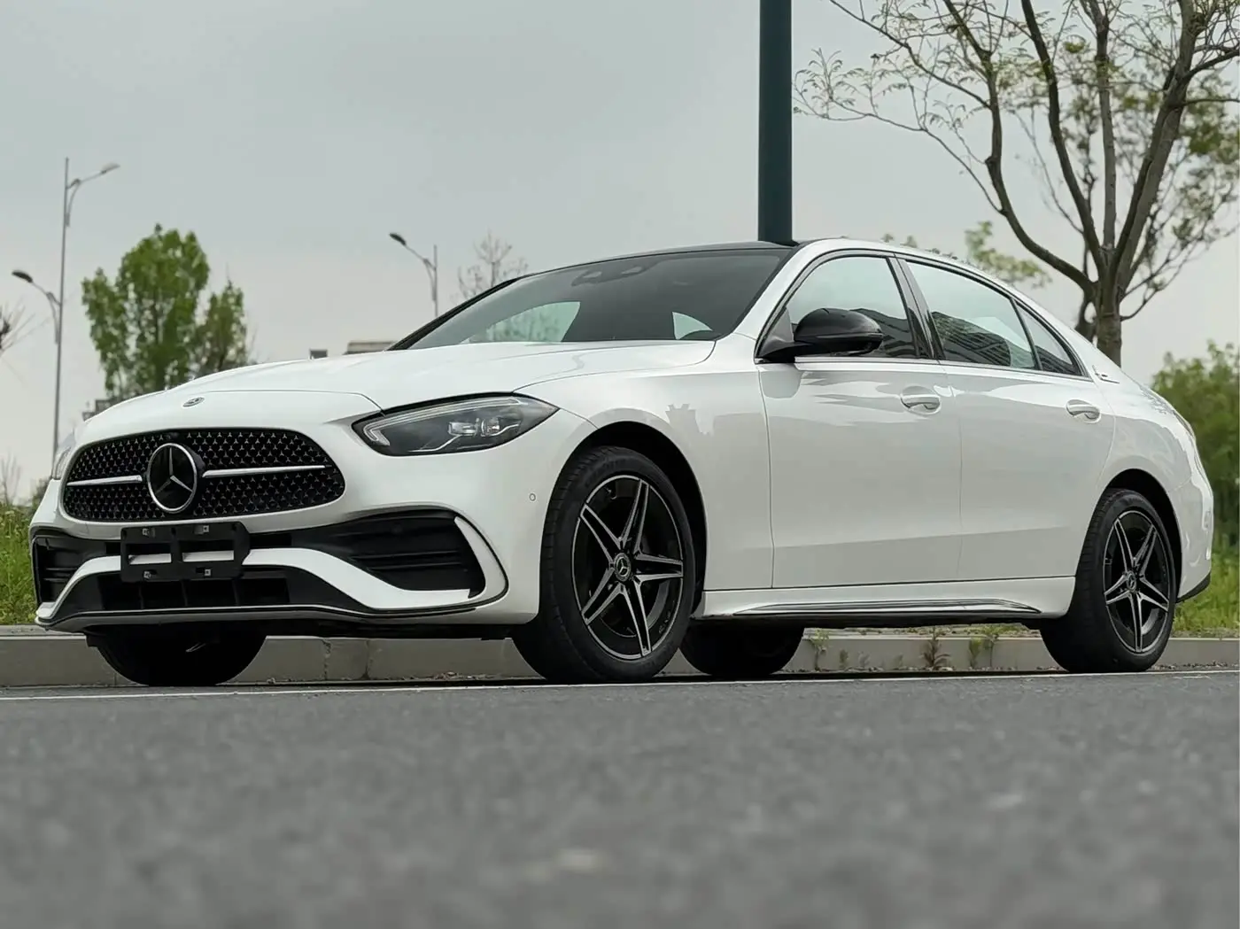 Mercedes-Benz C-Class 2024 — ფოტო 1/15