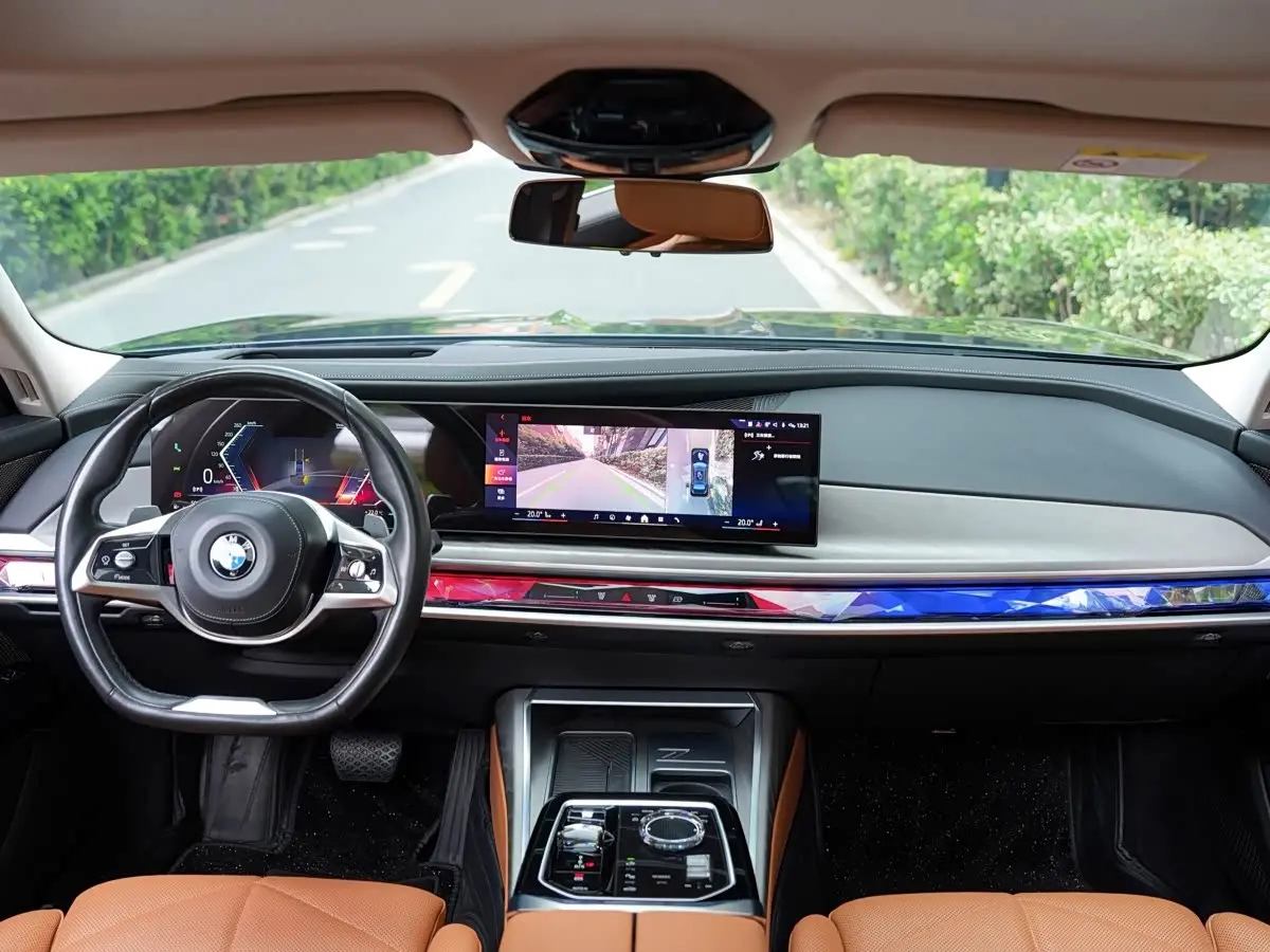 BMW 7 Series 2023 — Photo 17/20