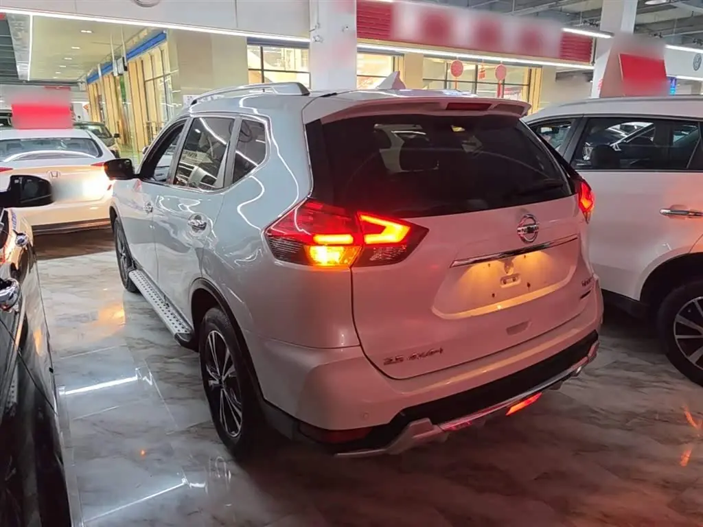 Nissan X-Trail 2018 — Şəkil 5/20