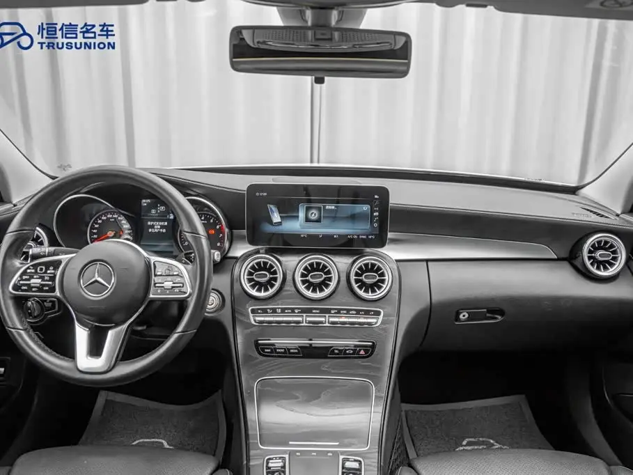 Mercedes-Benz C-Class 2019 — Şəkil 13/20