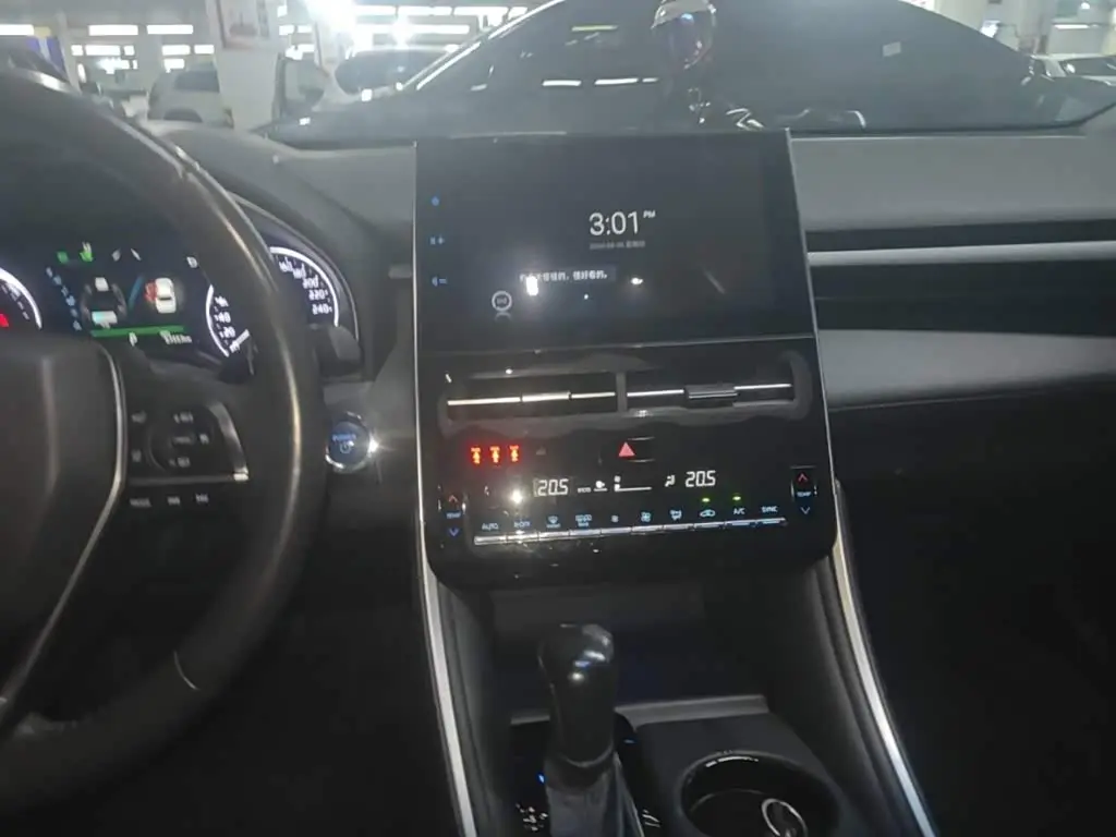 Toyota Avalon 2022 — Photo 9/20