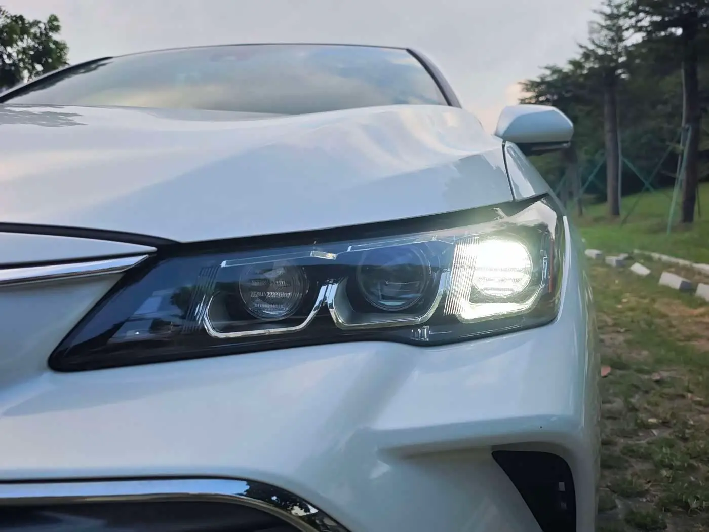 Toyota Avalon 2019 — ფოტო 11/20