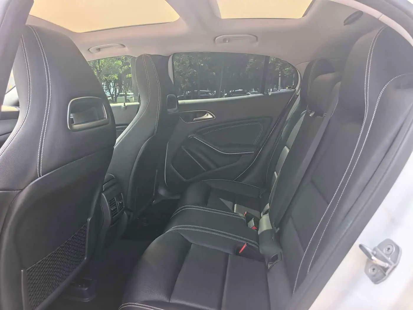 Mercedes-Benz GLA 2019 — Фото 16/16