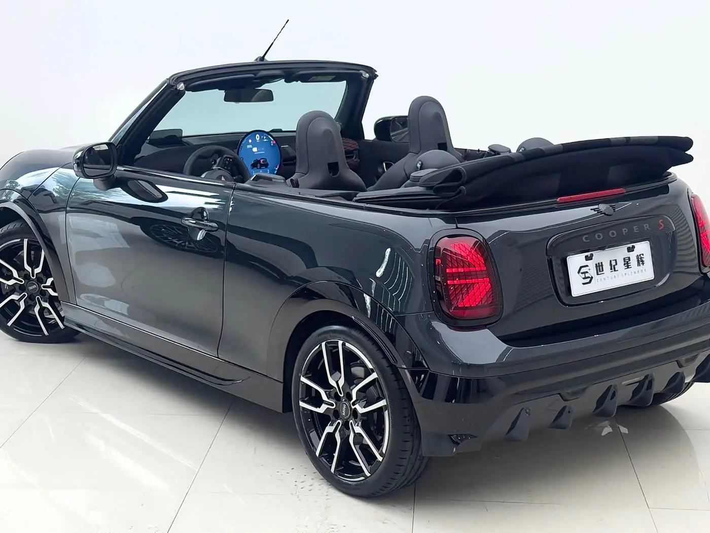 MINI MINI 2025 — Photo 11/20