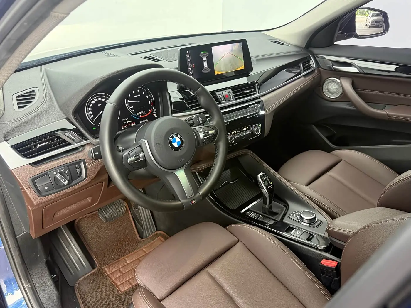 BMW X2 2022 — Фото 14/16