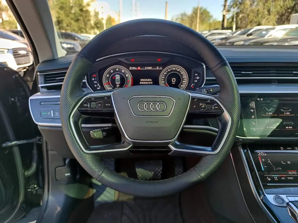 Audi A8 2022 — ფოტო 12/20