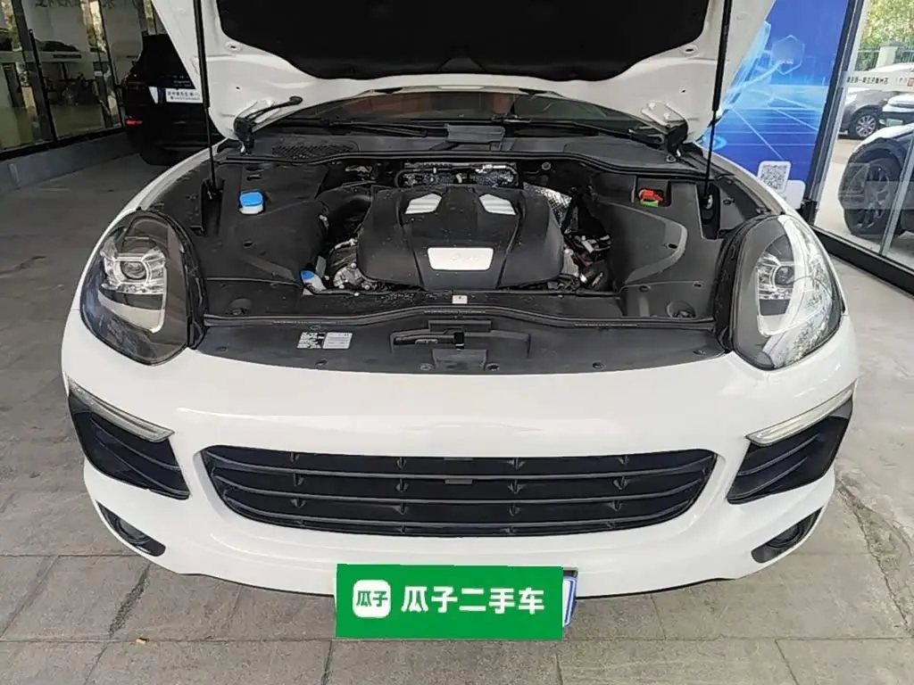 Porsche Cayenne 2016 — Photo 18/20
