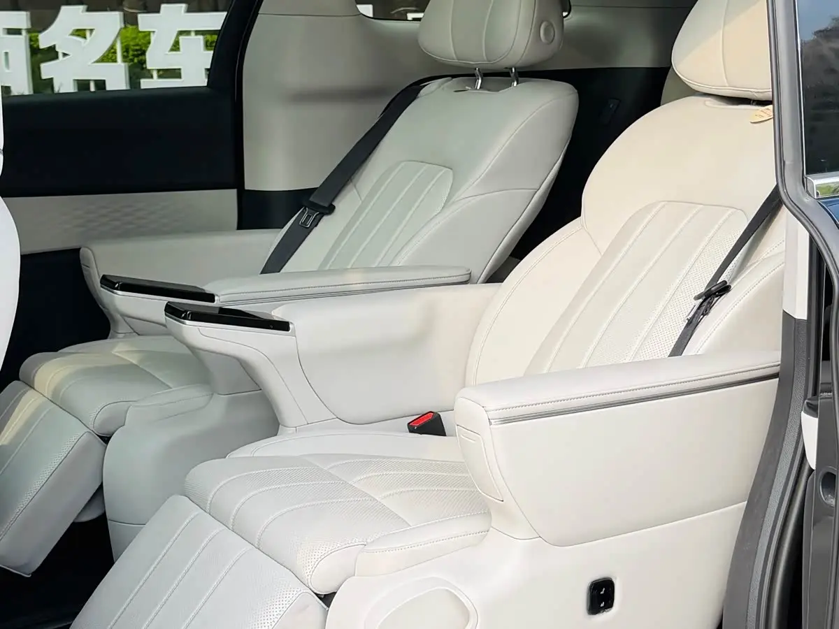 Voyah Auto Voyah Dreamer 2026 — Photo 10/15
