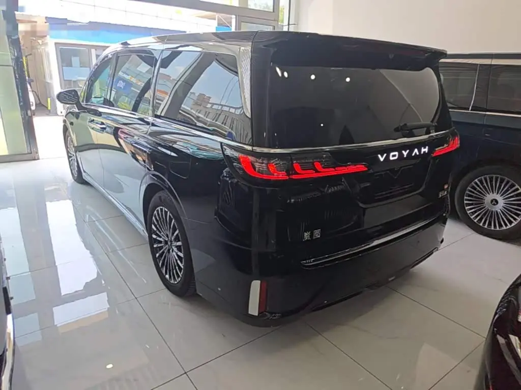 Voyah Auto Voyah Dreamer 2025 — Photo 5/20