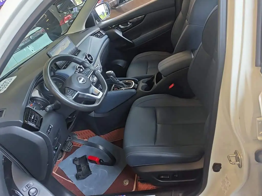 Nissan Qashqai 2025 — Photo 15/20