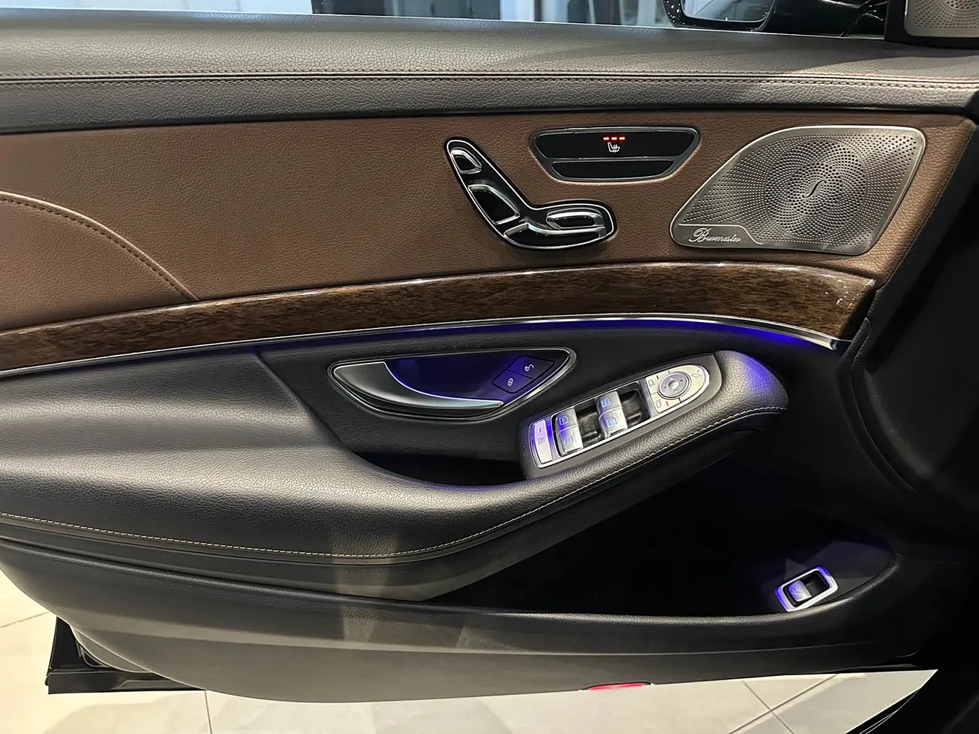 Mercedes-Benz S-Class 2015 — Photo 17/20