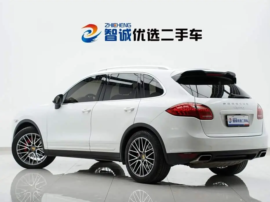 Porsche Cayenne 2013 — Photo 6/20