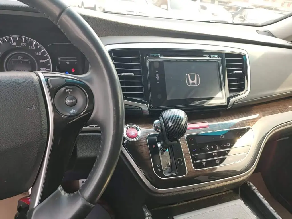 Honda Odyssey 2018 — Photo 10/20