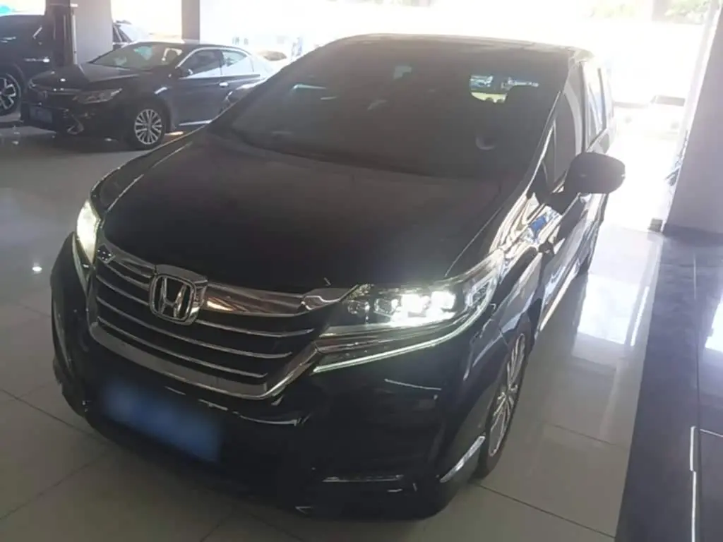 Honda Elysion 2018 — Şəkil 1/20