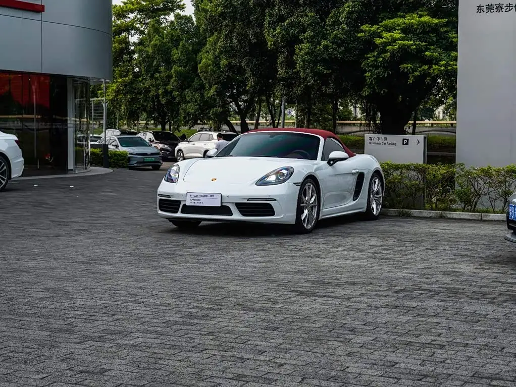 Porsche 718, 2023