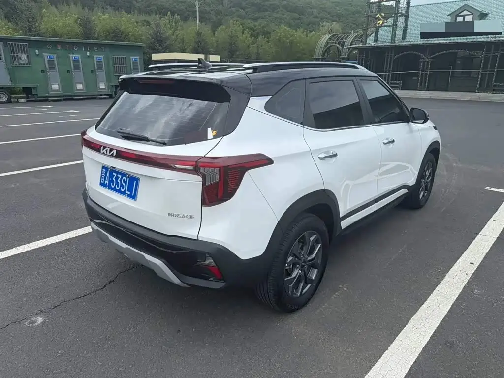 Kia Seltos 2023 — Photo 4/20
