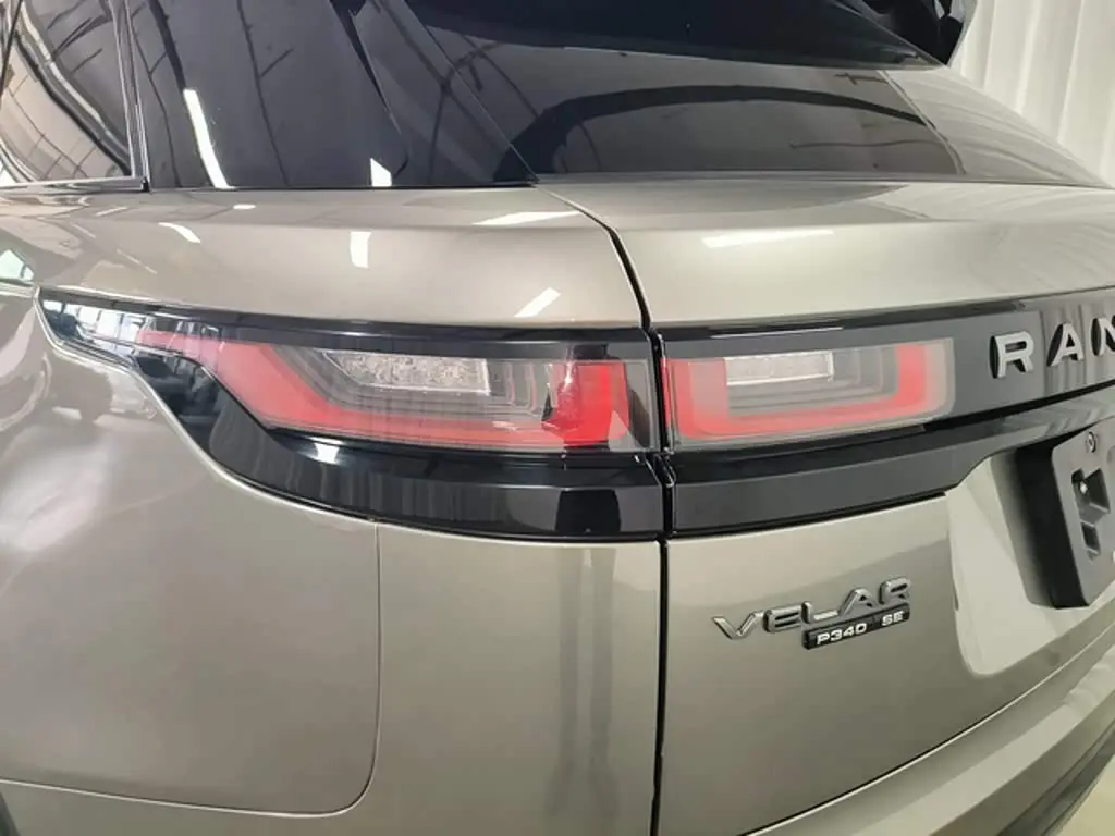 Land Rover Range Rover Velar 2022 — Photo 14/15