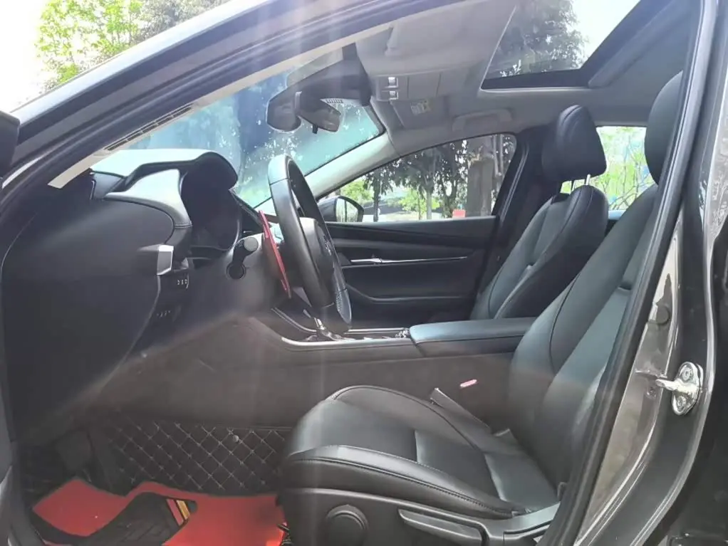 Mazda Mazda3 Axela 2022 — Photo 20/20