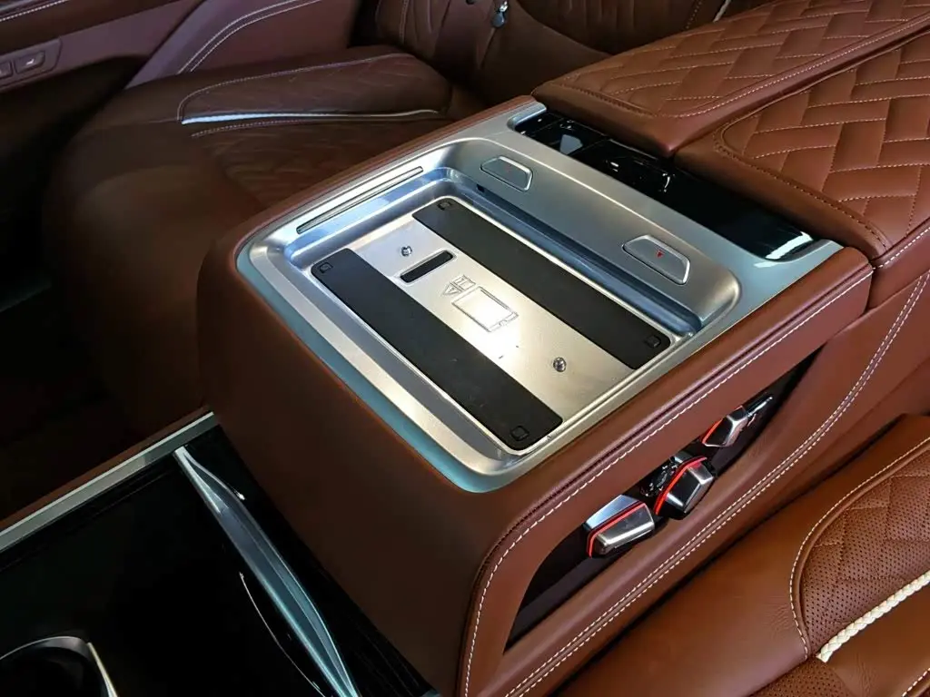 BMW 7 Series 2023 — Фото 15/20