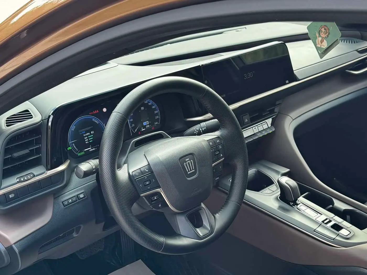 Toyota Crown SportCross 2024 — Фото 9/10