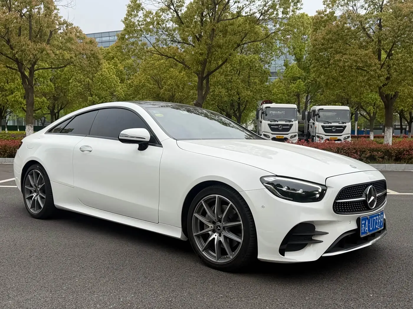 Mercedes-Benz E-Class 2021 — Фото 3/18