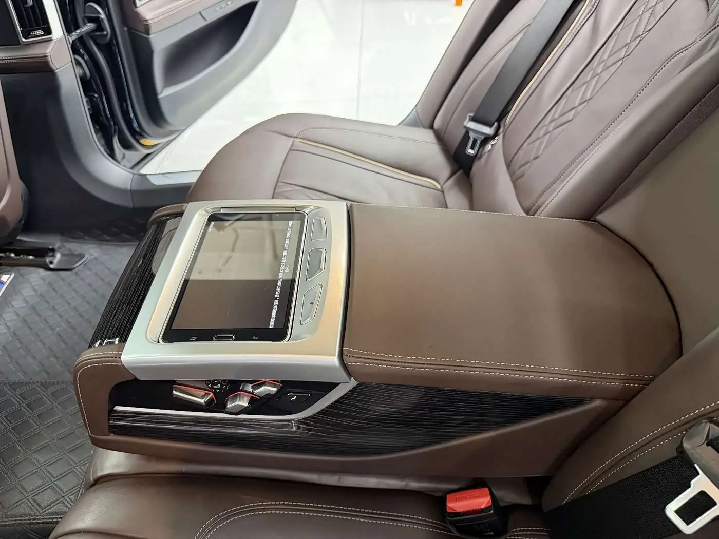BMW 7 Series 2022 — Photo 15/15