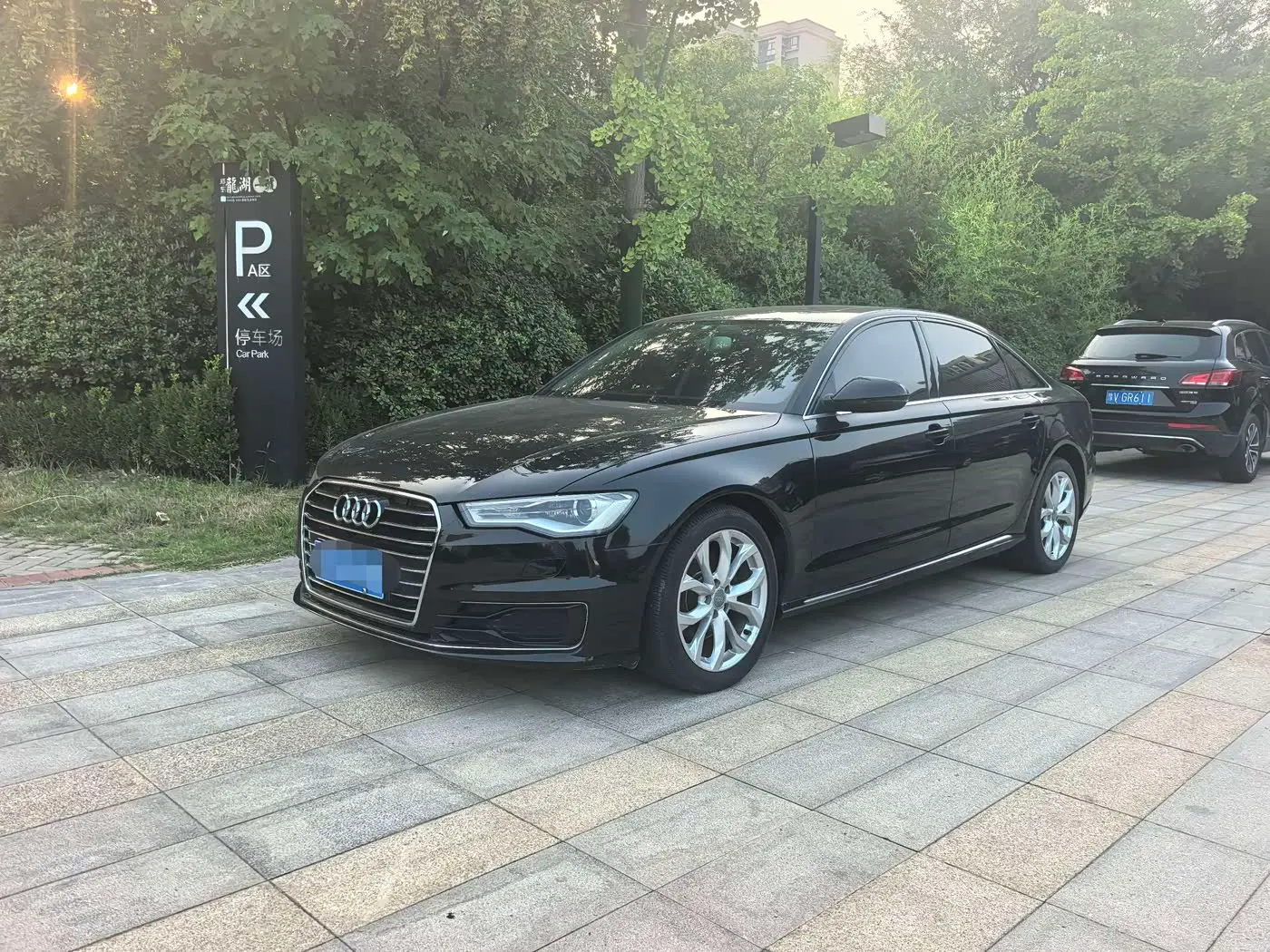 Audi A6L 2017 — Photo 1/16