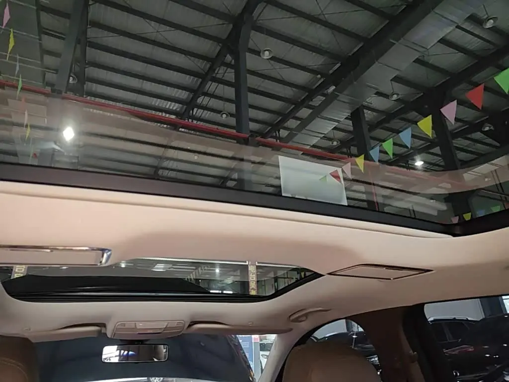 Mercedes-Benz E-Class 2022 — Photo 18/20