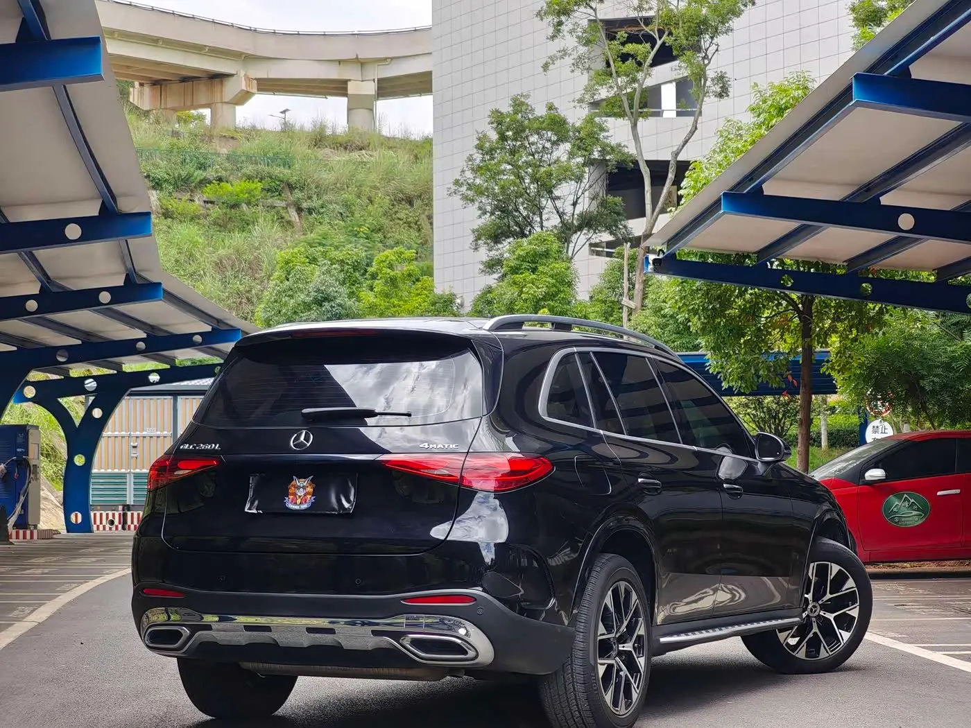 Mercedes-Benz GLC 2023 — Фото 5/19