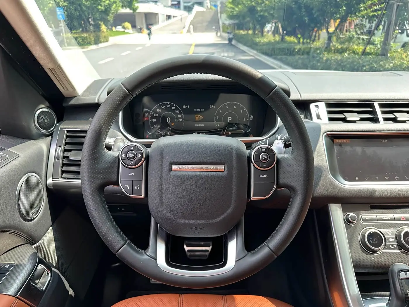 Land Rover Range Rover Sport 2017 — Фото 10/20