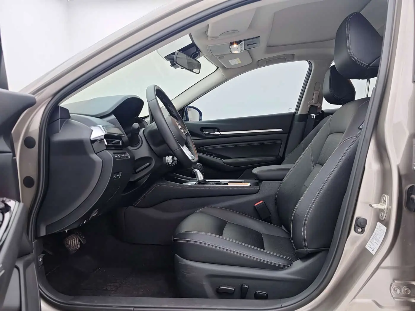 Nissan Teana 2023 — Photo 9/20