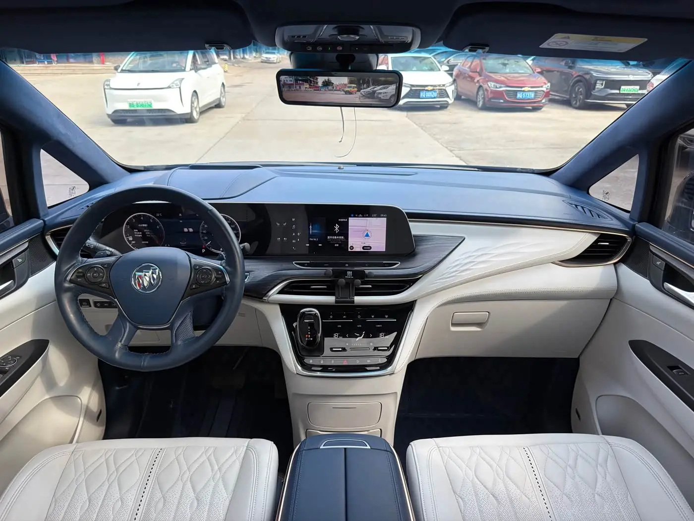 Buick GL8 2023 — Şəkil 12/19