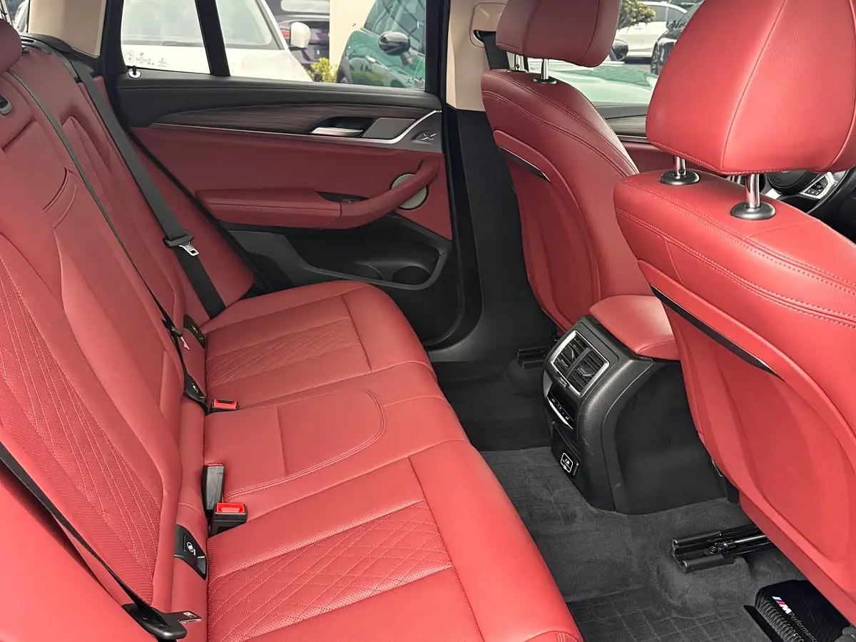 BMW X3 2022 — Photo 11/11