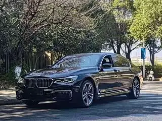 BMW 7 Series 2017 — Фото 1/15