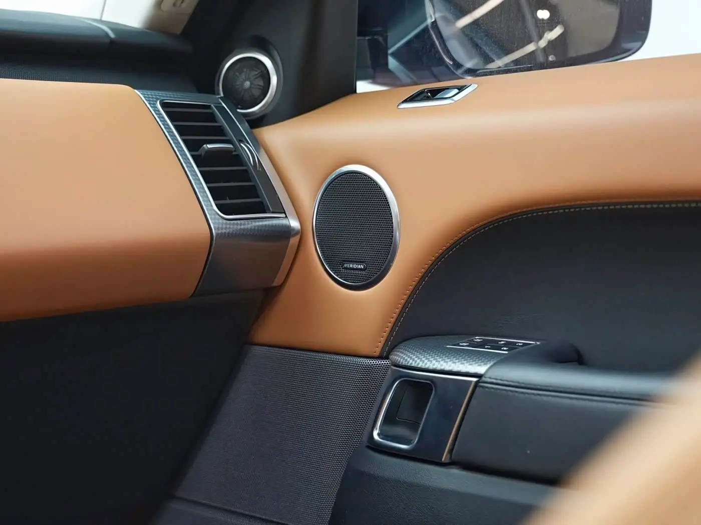 Land Rover Range Rover Sport 2022 — Фото 16/20