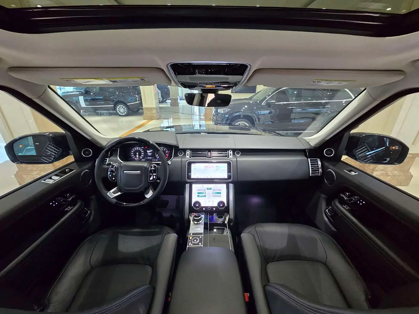 Land Rover Range Rover 2019 — Фото 17/20