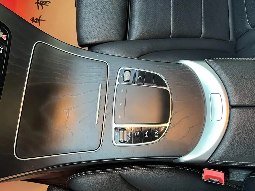 Mercedes-Benz C-Class 2020 — Şəkil 14/20