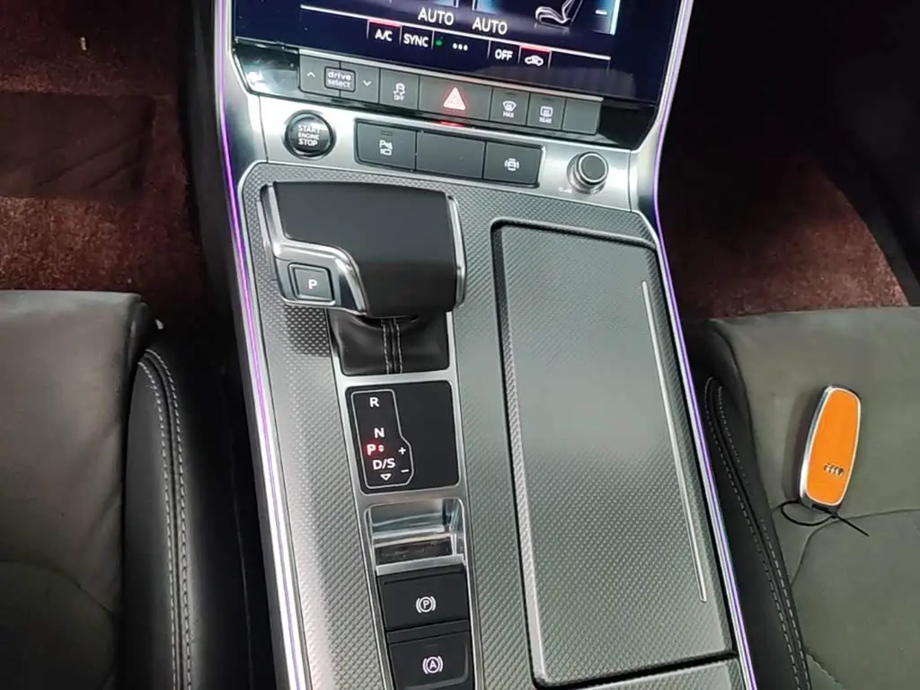 Audi A6L 2021 — Photo 14/20